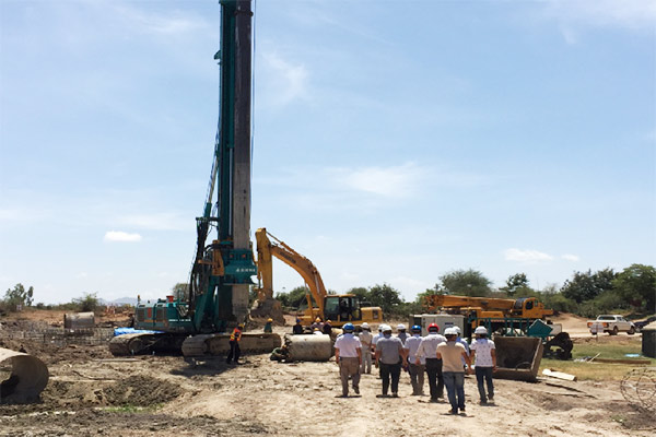 SG胜游智能入岩神器在东非肯尼亚获赞，人好设备好