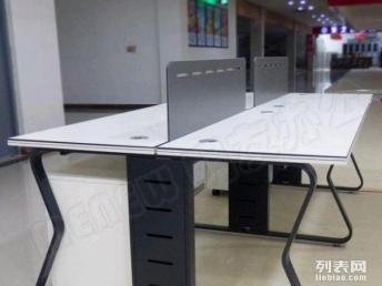 图 屏风卡位快速低价定做69元一平米 深圳办公用品