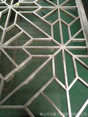 厂家直销酒店不锈钢屏风 来图定制 金属镂空雕花 移动隔断 花格