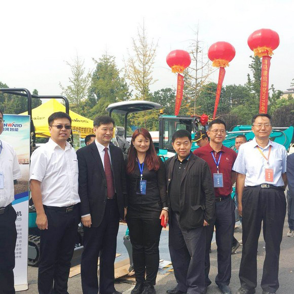 “超美微挖”现身2018微挖峰会，SG胜游智能微挖出口过万台