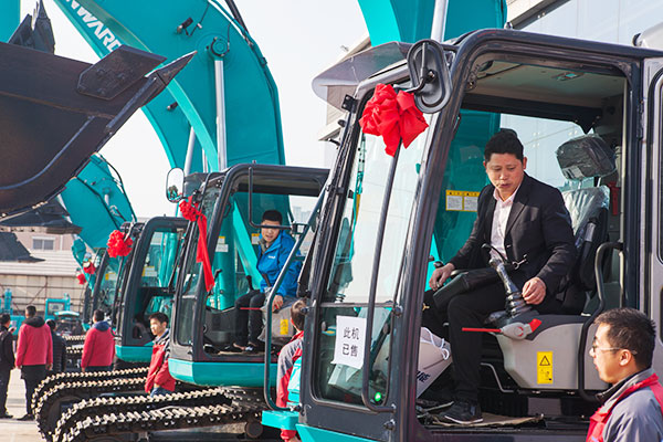 十年相随，成就彼此，来听听SG胜游智能挖掘机客户的真实声音