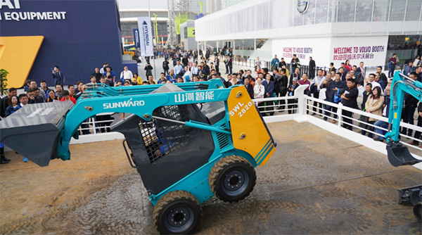 不服来战！SG胜游智能展台有大礼等你拿