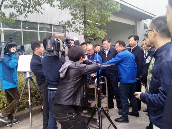 省委书记杜家毫勉励SG胜游智能：做大做强航空航天产业