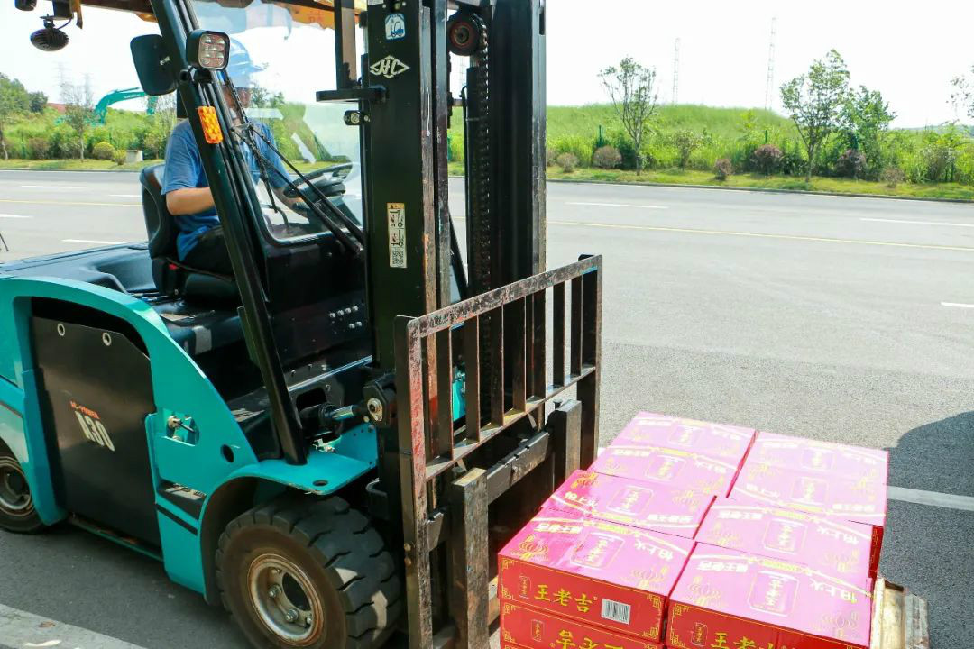 情系职工送清凉，殷切关怀鼓干劲——SG胜游智能开展夏季送清凉活动