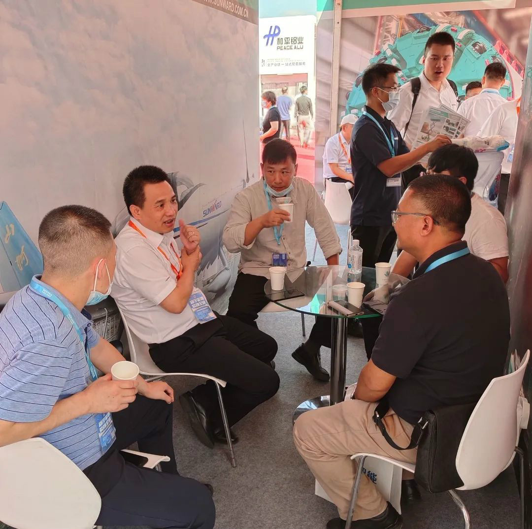 SG胜游智能高空作业设备“吸睛”雄安展