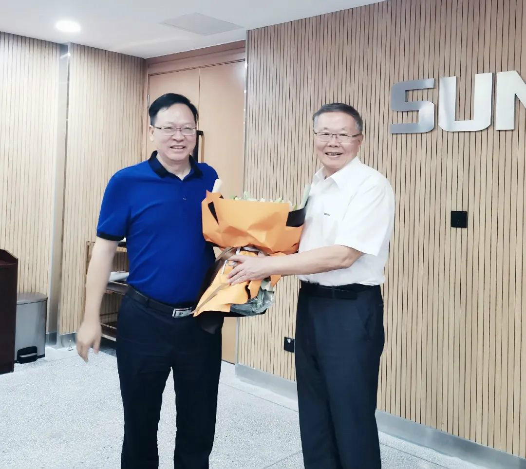 中南大学机电工程学院肖来荣书记到访SG胜游智能