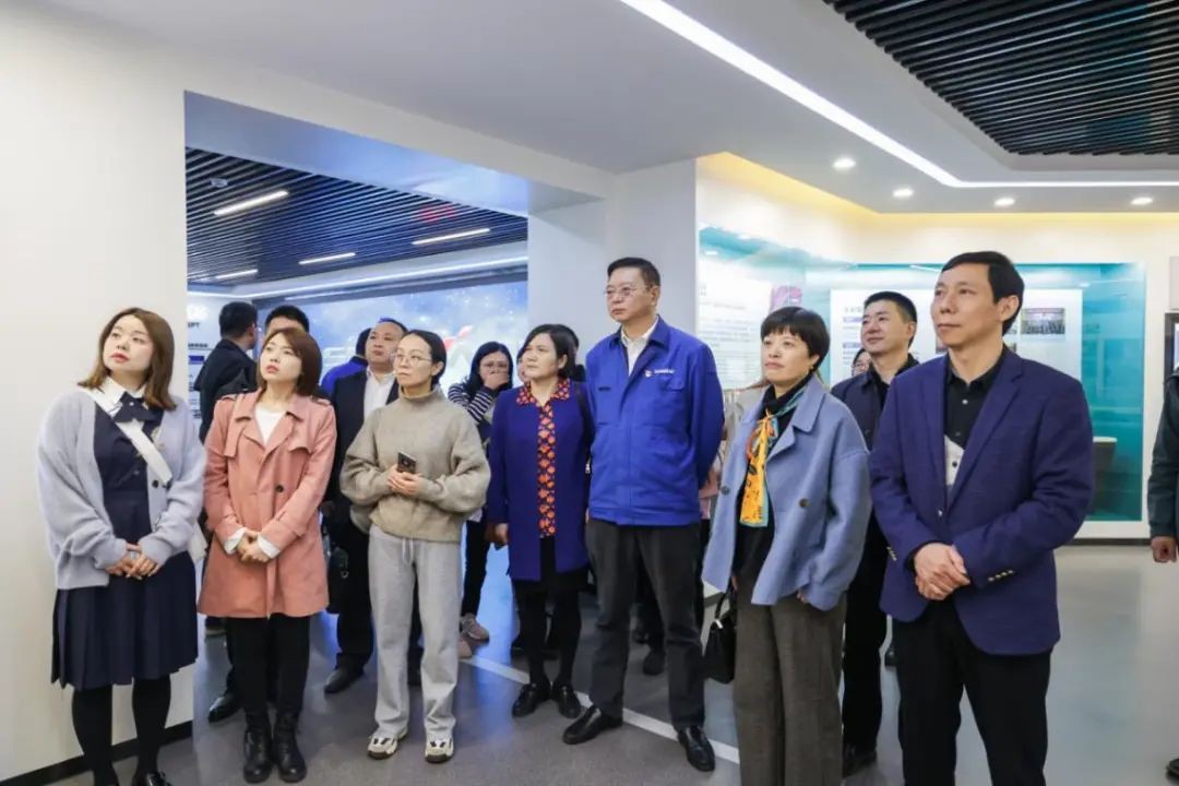 民主党派湖南省委机关青工委团队一行考察SG胜游智能