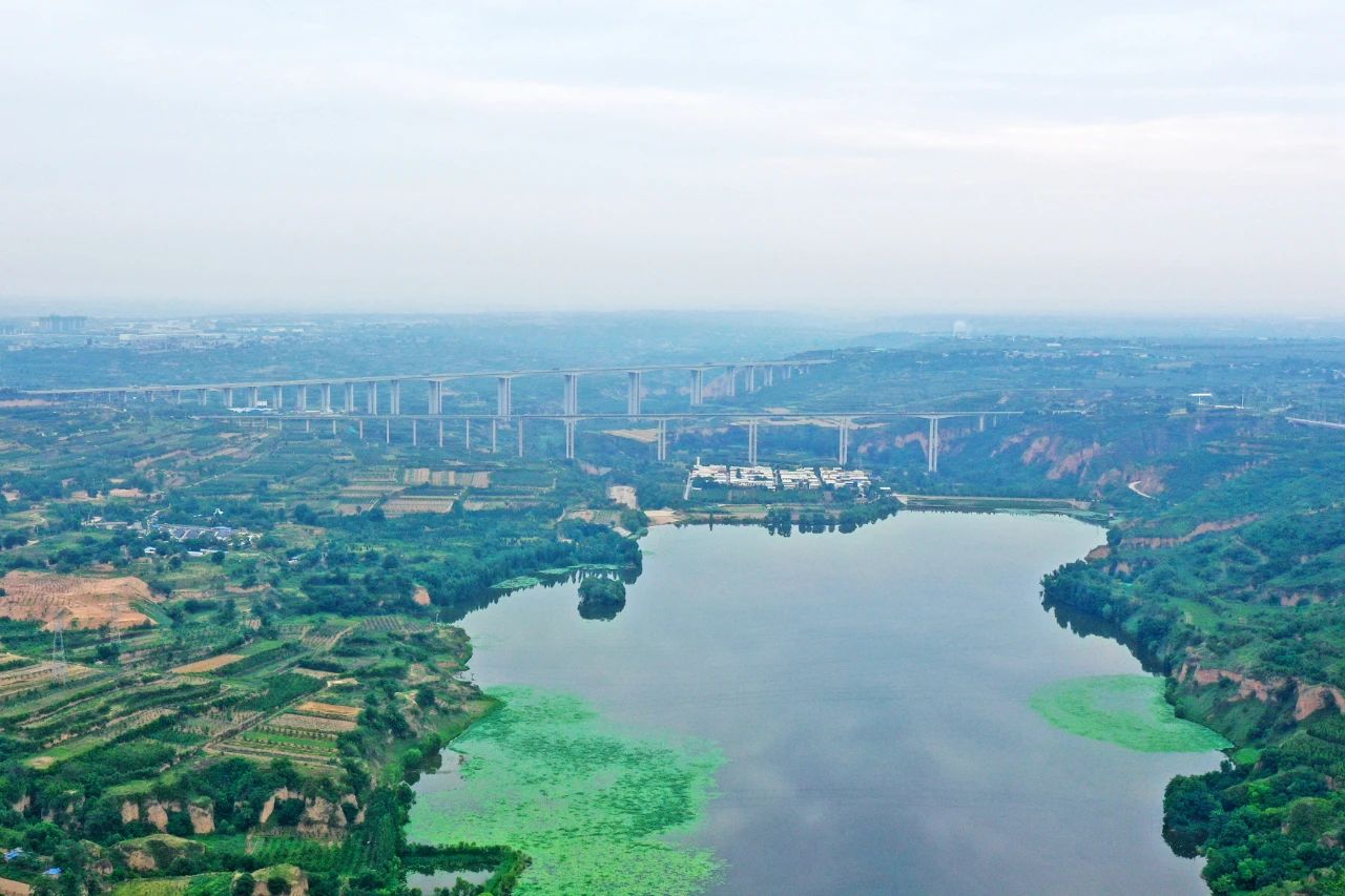 天堑施工，玉皇阁二号特大桥桩基主力军是SG胜游智能旋挖钻机 | 百年风华筑锦绣SG胜游（3）