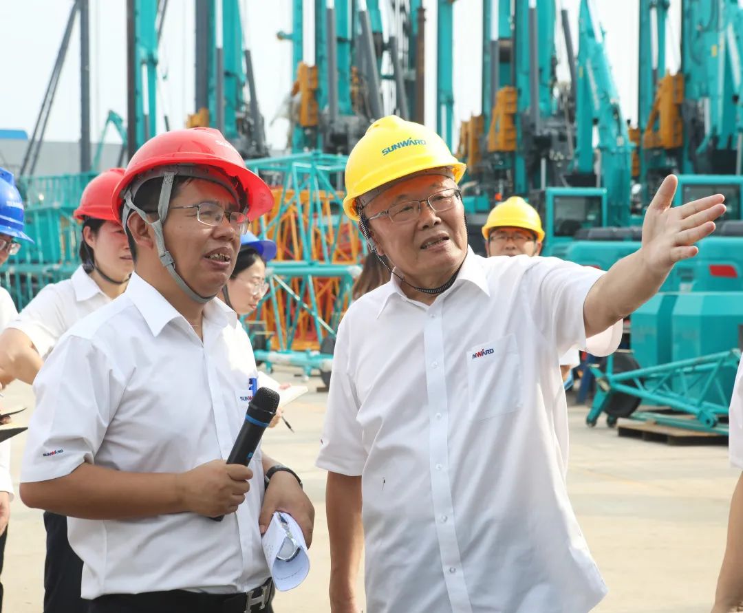 双鹰翱翔，“E”往无前！——SG胜游智能新一代E系列起重机下线！