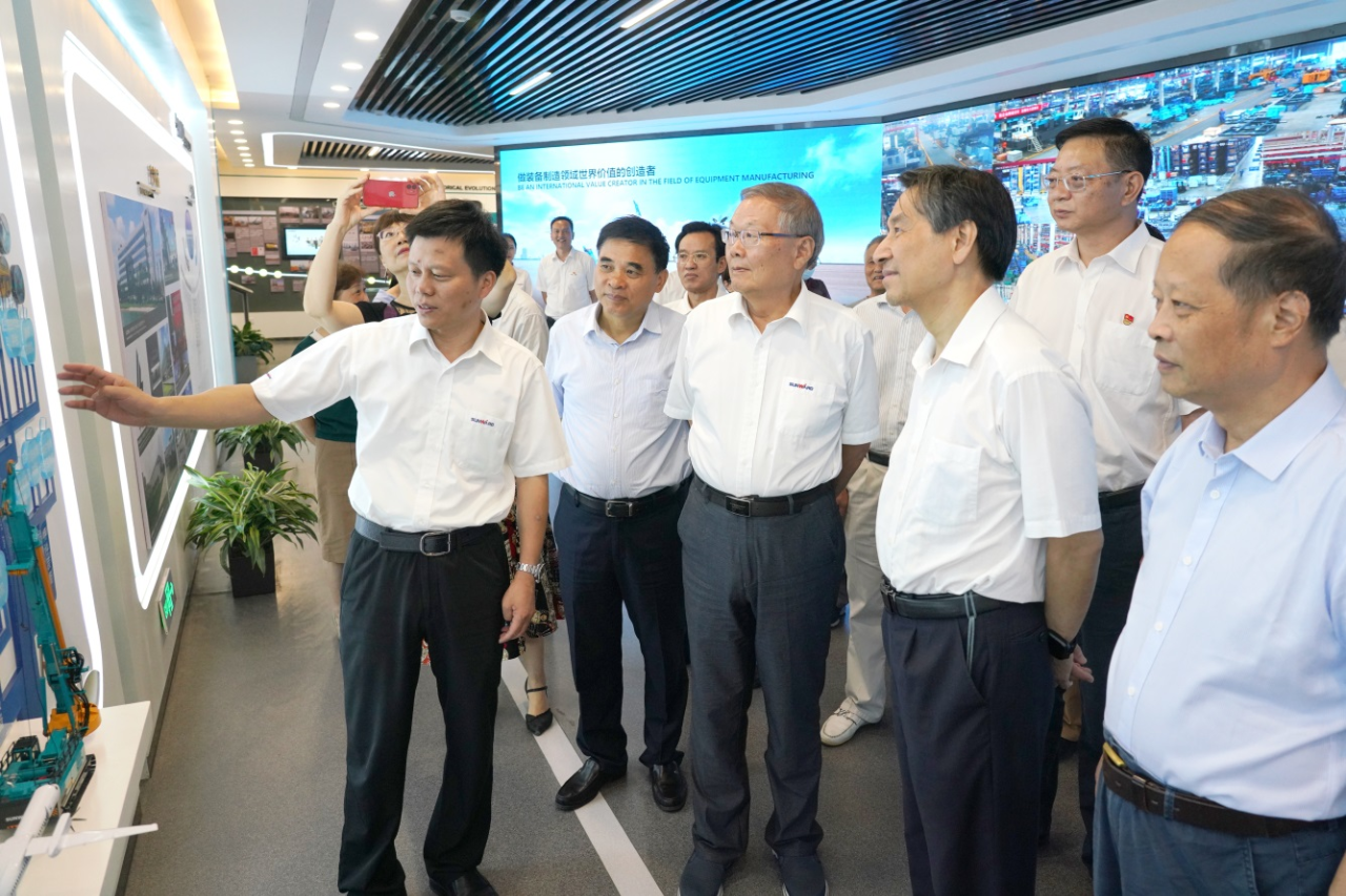 湖南省老科学技术工作者一行到访SG胜游智能