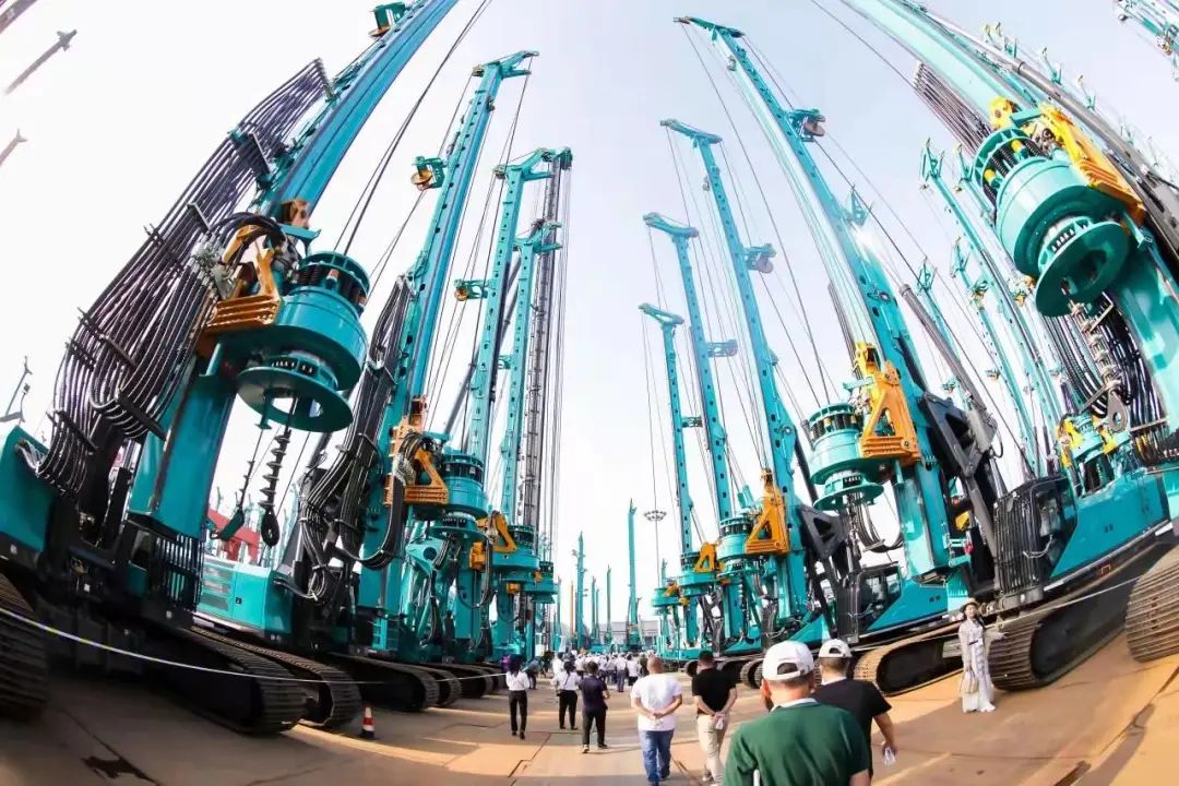 钻孔直径7米、钻孔深度170米！世界最大旋挖钻机成功下线