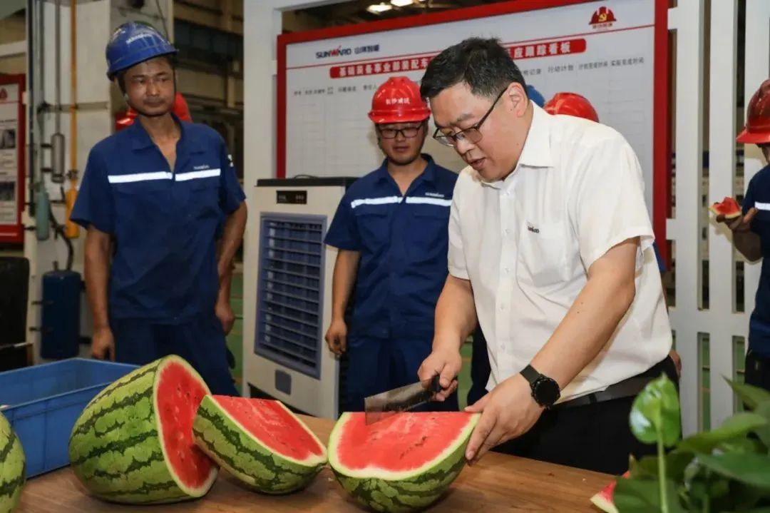 湖南工人报 | 最美娘家人张爱民：乐做“五送”“娘家人”