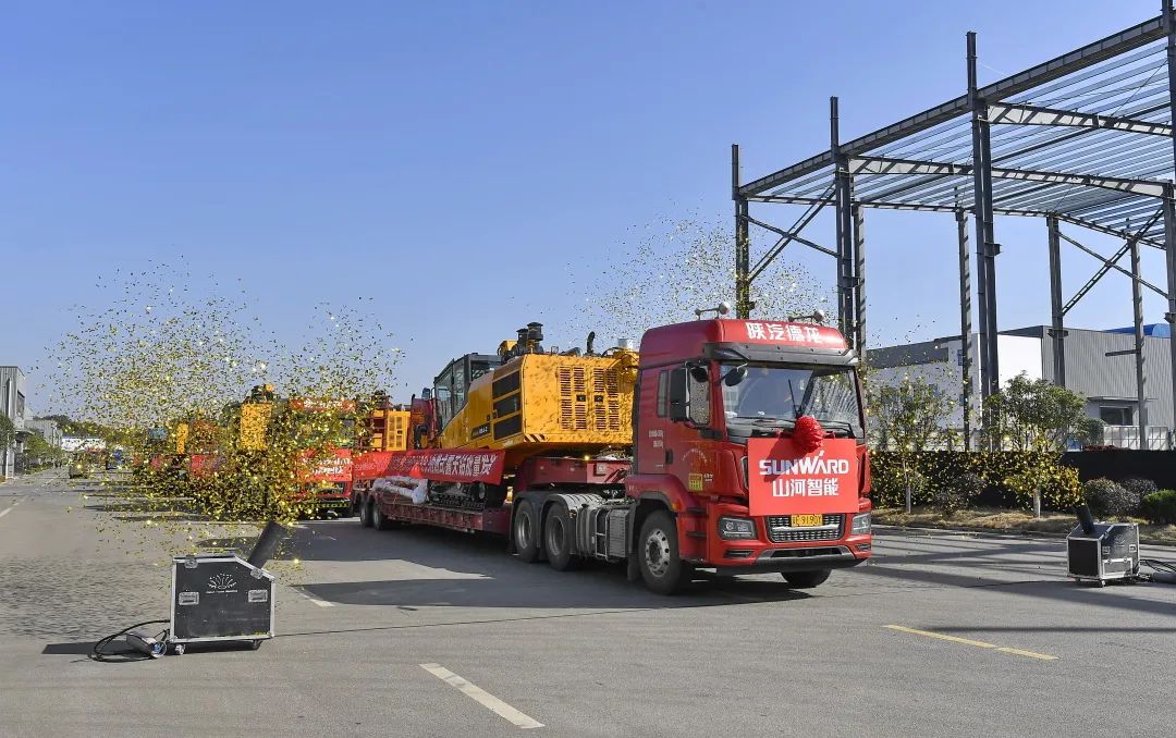 又一款差异化定制产品获认可！SG胜游智能SWDH89J内燃式露天钻批量发货