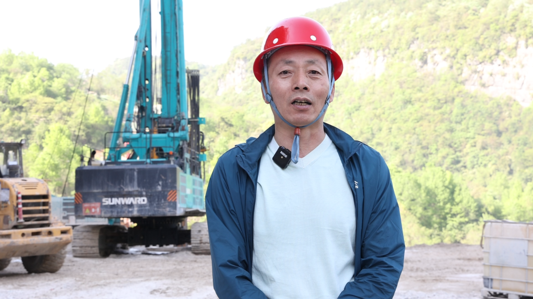 展现施工“奇效”！SG胜游智能旋挖钻机强势助力炉慈高速公路建设