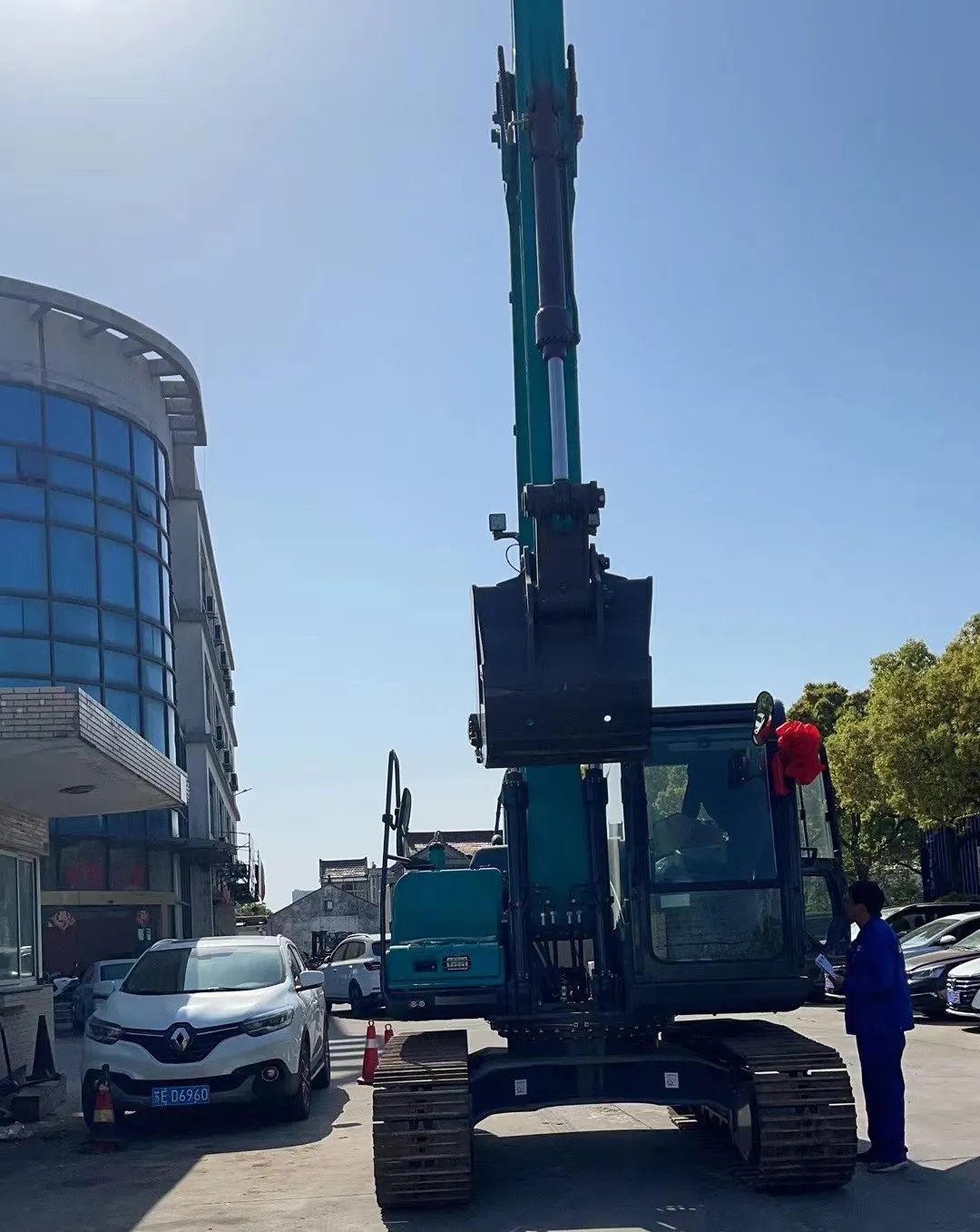 防疫、交机两手抓！SG胜游智能挖掘机顺利交付获好评