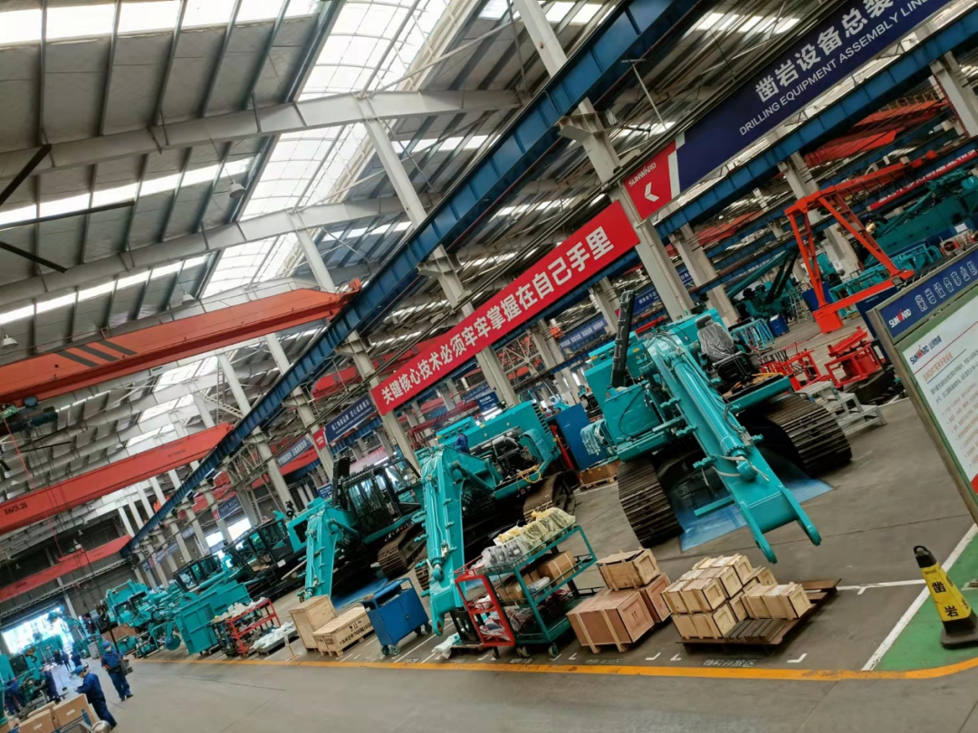 将奋斗进行到底！致敬SG胜游劳动者