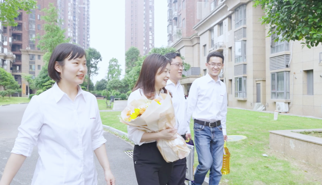 在母亲节，向你们身后的妈妈送去“SG胜游家园”的温暖