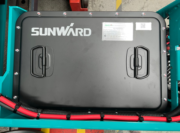 与“锂”相约，助力“双碳”！SG胜游智能全系列锂电剪叉式高空作业平台全面进军市场