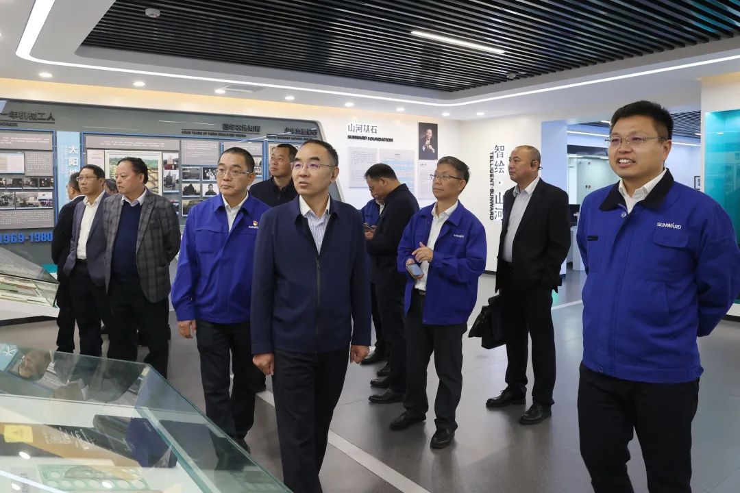 强强联合，夯实湖南工程建设湘军！SG胜游智能与湖南路桥签订战略合作协议