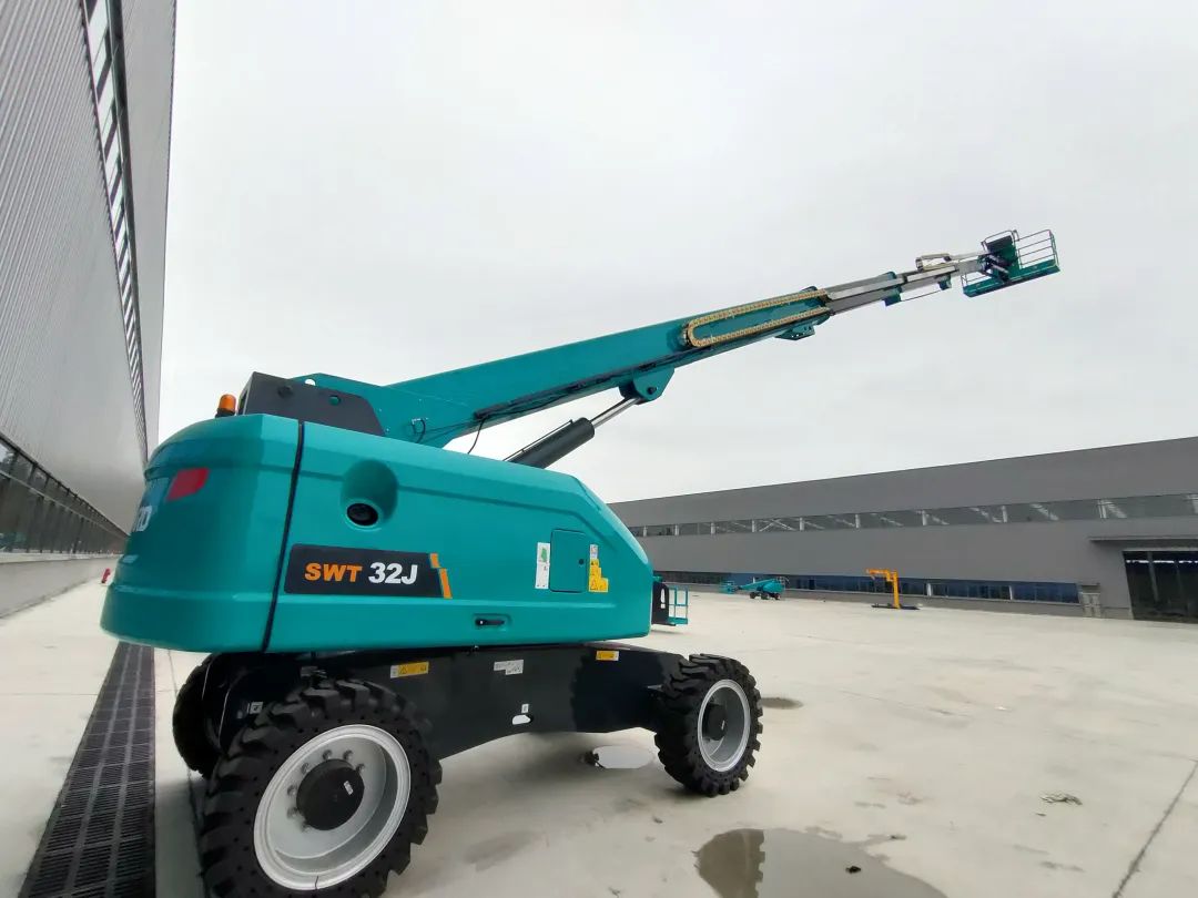 无需扩桥！SG胜游智能国四款32米直臂式高空作业平台成功下线
