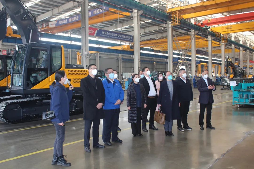 五粮液集团工会主席郭叙雷带队赴SG胜游智能考察交流