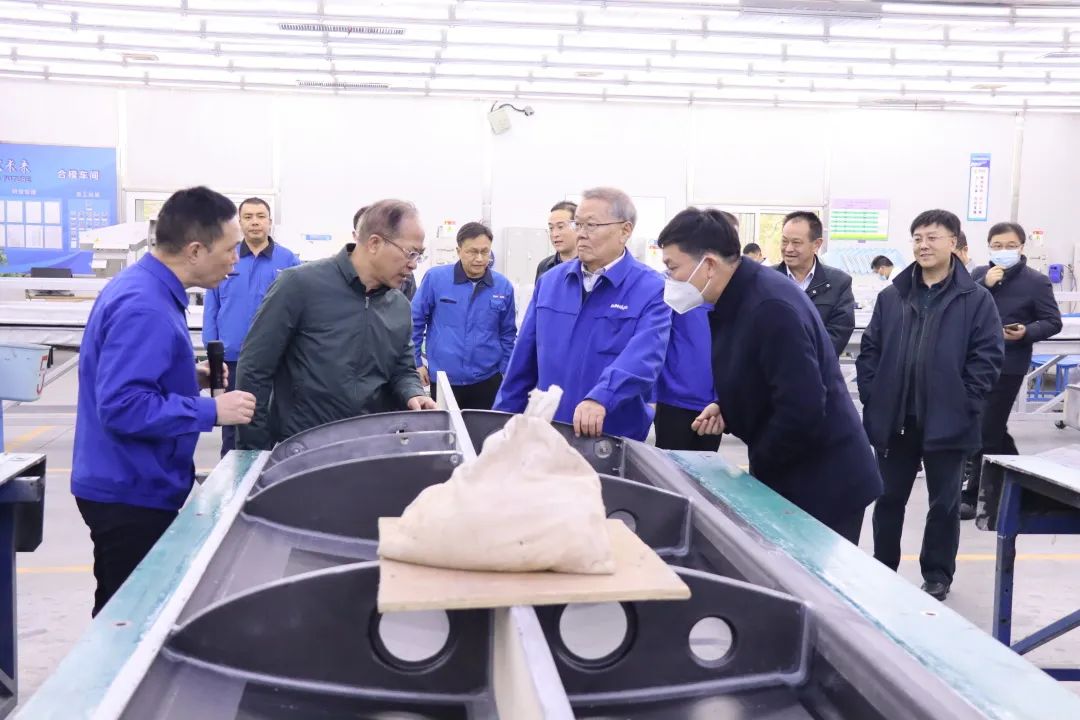 广州市国资委主任陈德俊考察SG胜游智能航空产业基地