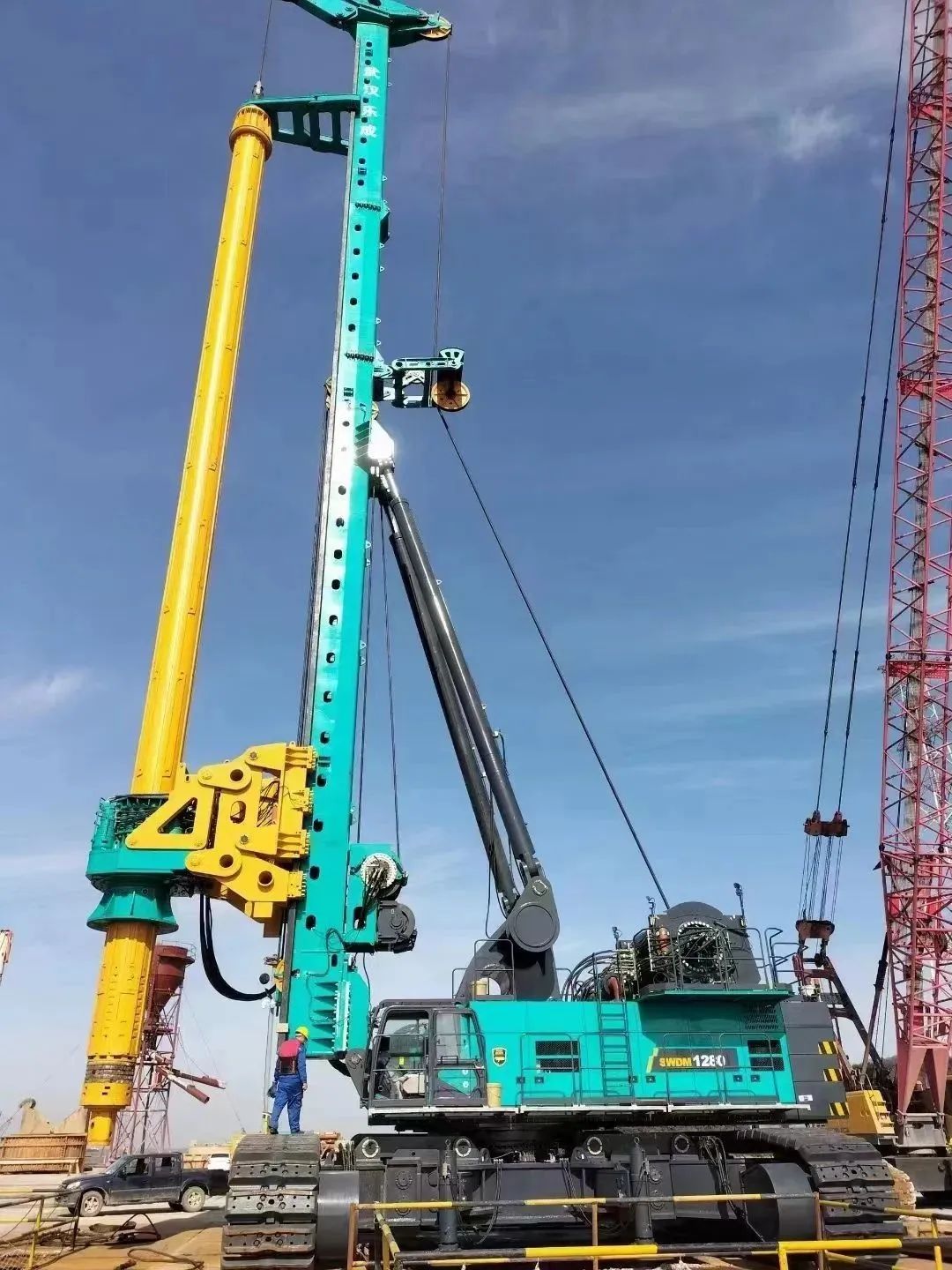 首桩开钻！SG胜游智能超级旋挖实力助建世界最大跨度公铁两用大桥