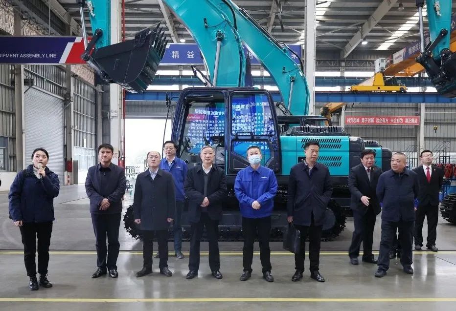 省高院副院长郭正怀调研SG胜游智能