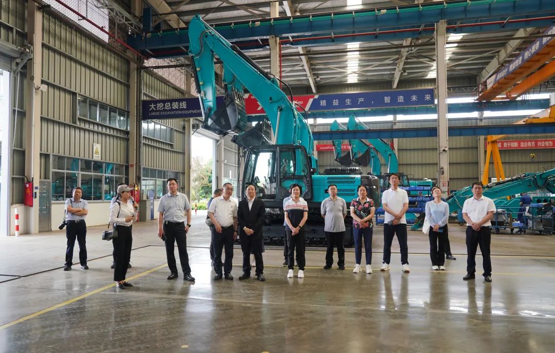 太原市政协主席操学诚调研SG胜游智能