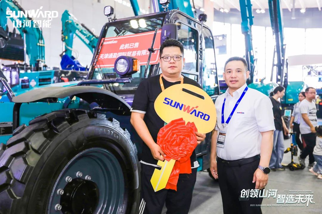 聚焦电动化、智能化！SG胜游智能全系列高空机械产品亮相长沙展