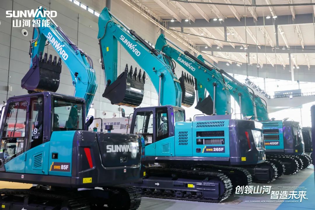 精品出击、互动不断！SG胜游智能F系列挖掘机闪耀长沙展