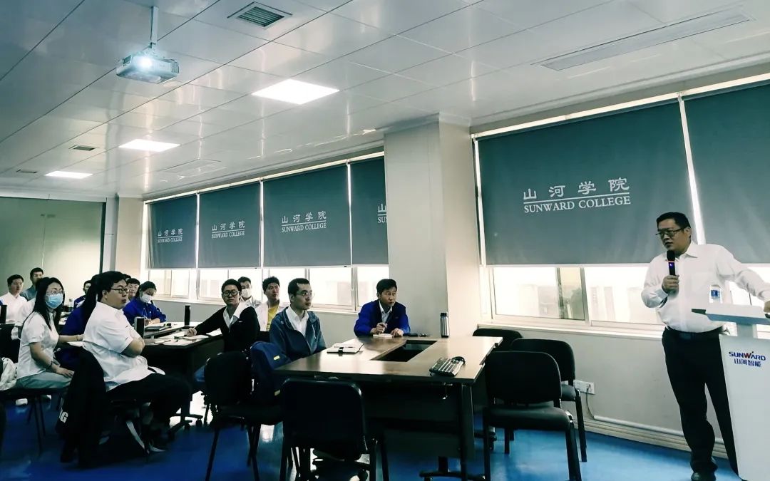 劳动光荣，创造伟大！记录那些平凡且伟大的劳动瞬间