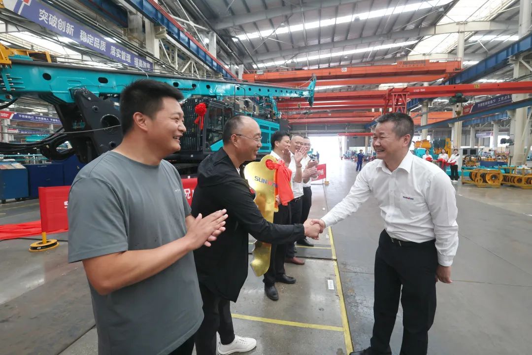 助力“双碳”、绿动未来！SG胜游智能增程式电动旋挖钻机、液压混合动力旋挖钻机齐交付