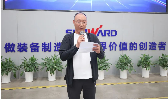 助力“双碳”、绿动未来！SG胜游智能增程式电动旋挖钻机、液压混合动力旋挖钻机齐交付