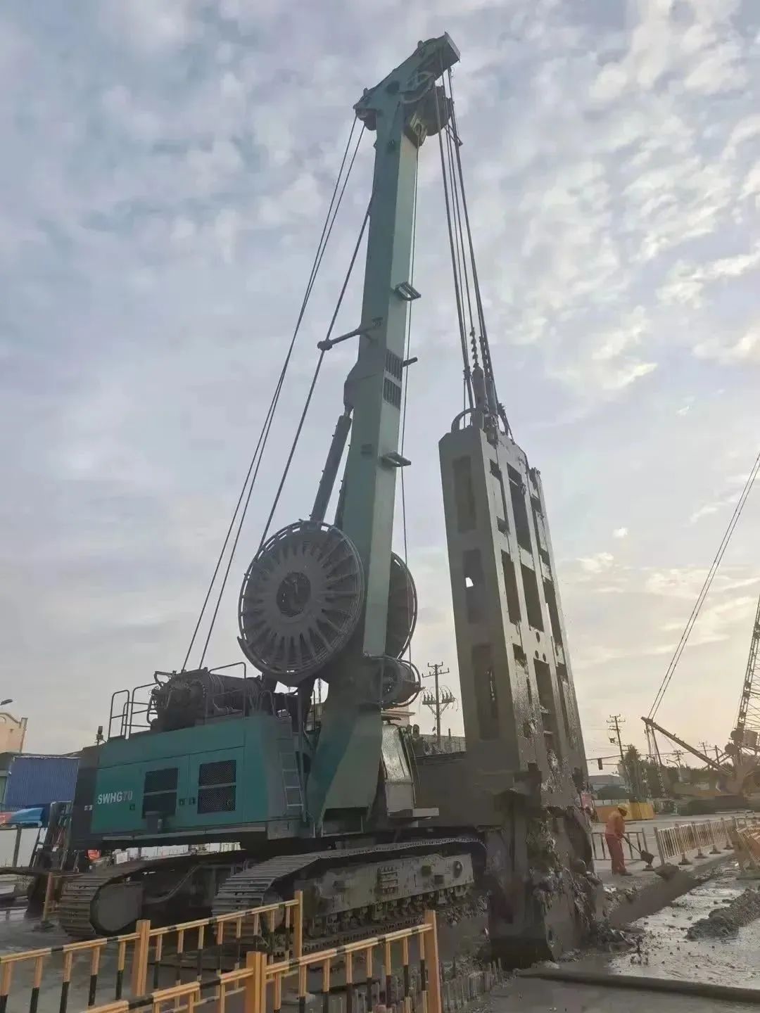 助力国内国际重大工程！SG胜游智能液压抓斗实力“出圈”