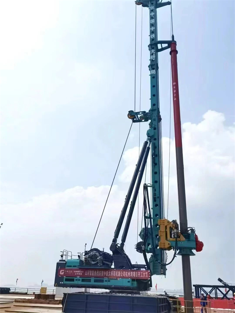 再战世界级工程！SG胜游智能超级旋挖钻机SWDM800H助建杭州湾跨海铁路桥项目