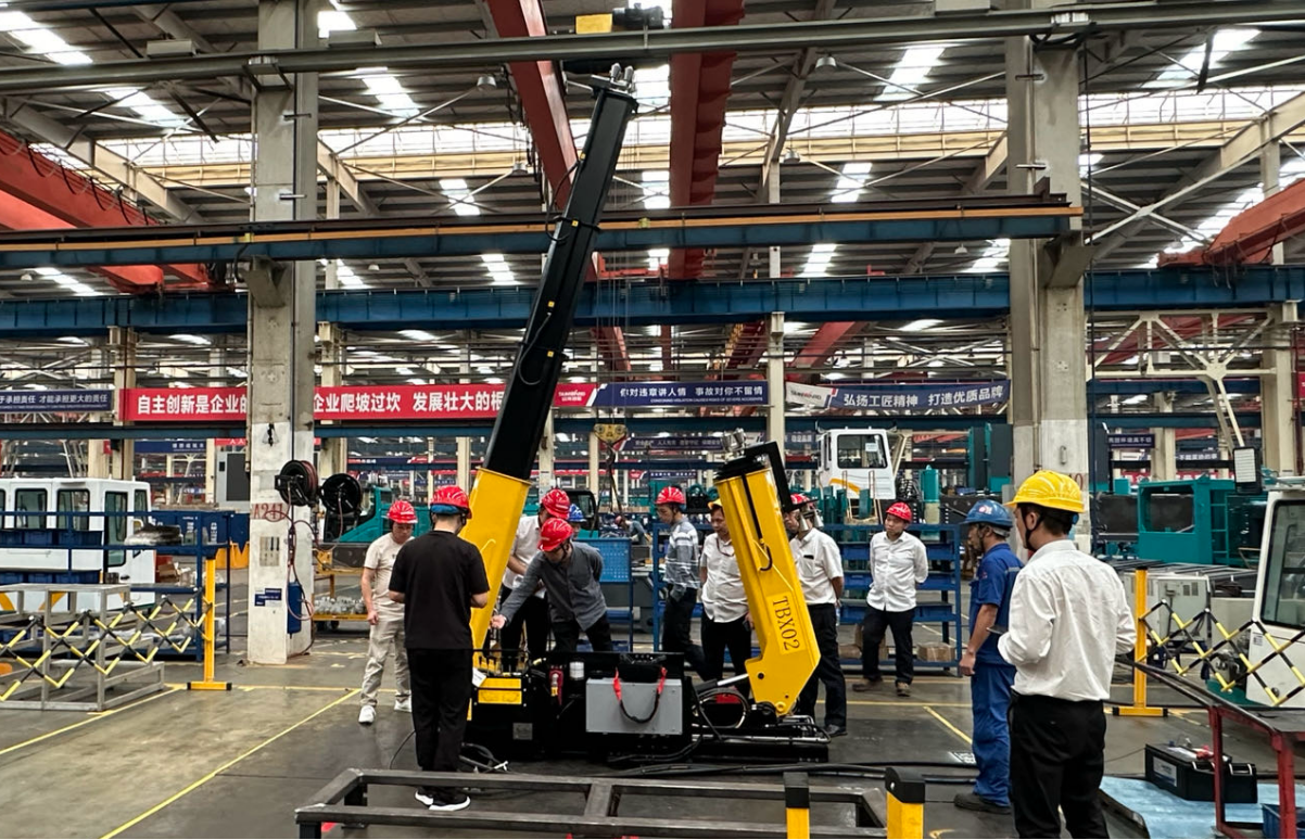 SG胜游智能首套抬拨线作业装置通过国家铁路系统准入鉴定