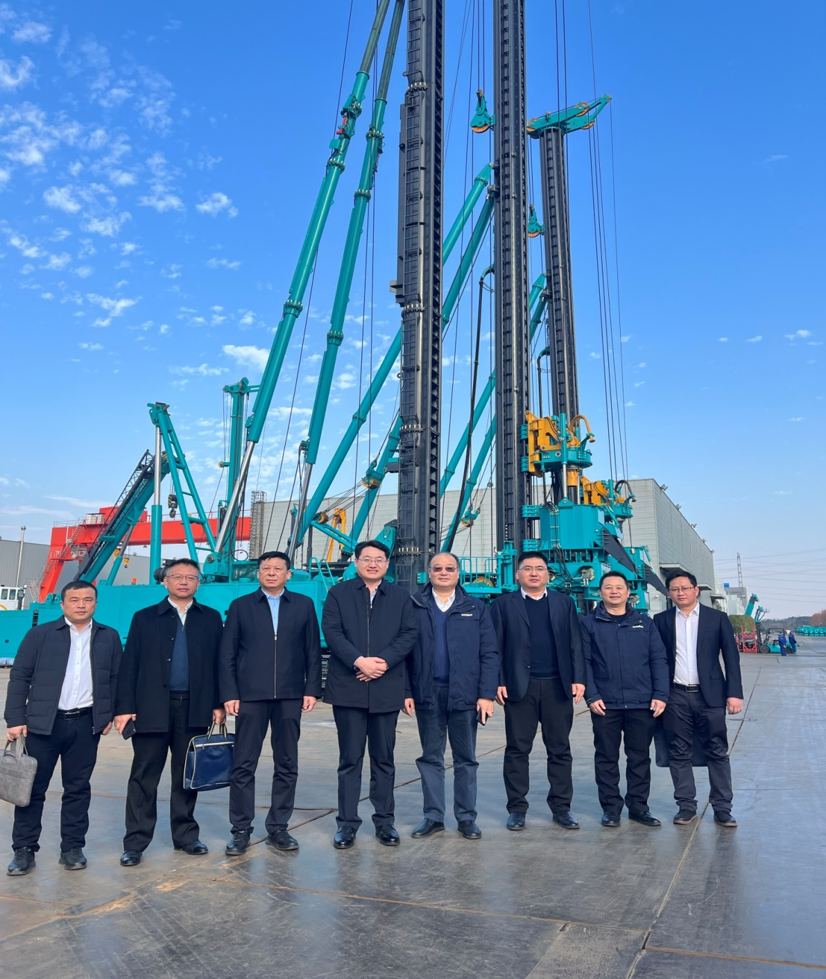 强强联合，共谋发展！SG胜游智能与中铁六局路桥公司签订战略合作协议