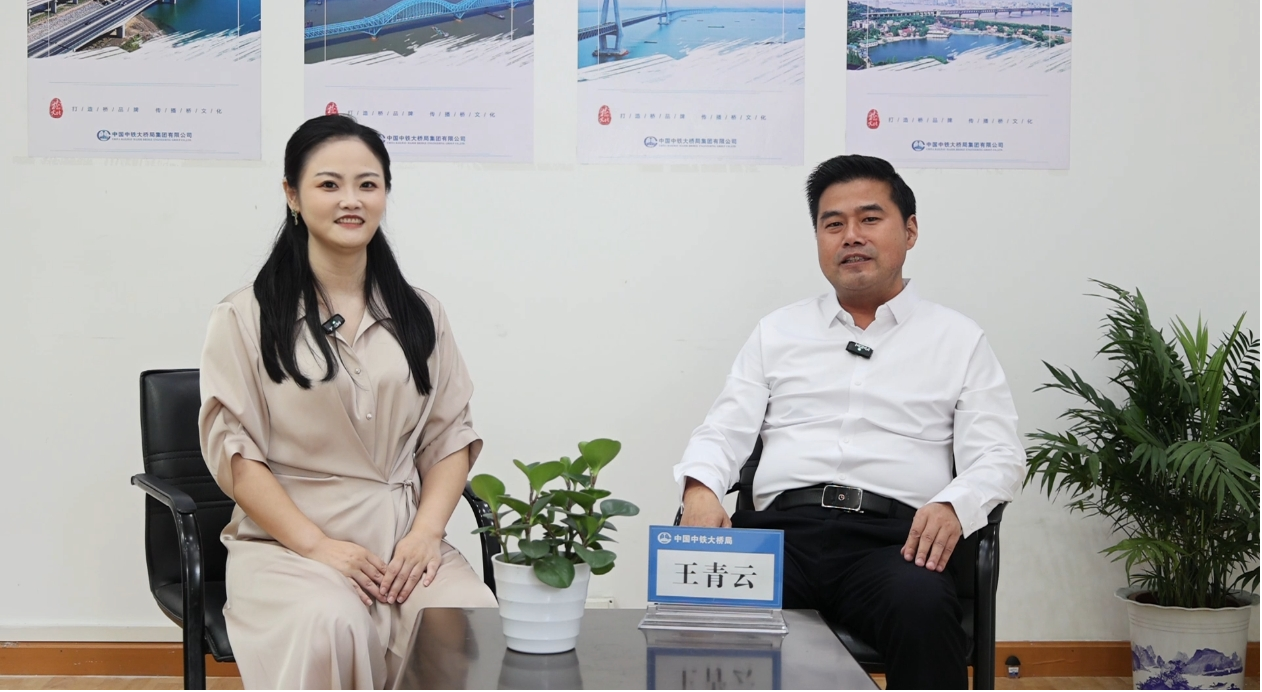 先导式创新，再推电动新品！SG胜游智能SWDM520EE增程式旋挖钻机推介会成功举办