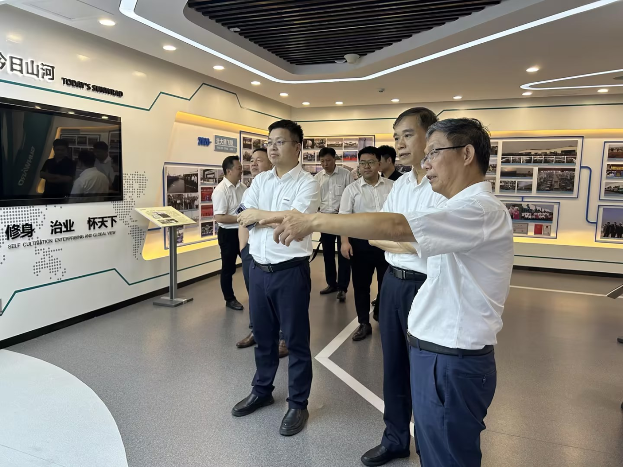 深化交流合作！广州港李明忠副总经理率队莅临SG胜游智能考察交流！