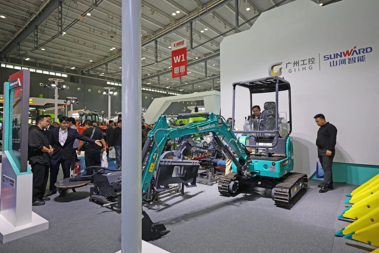 聚焦智能化、无人化！SG胜游智能携多款产品亮相2024中国国际农业机械展