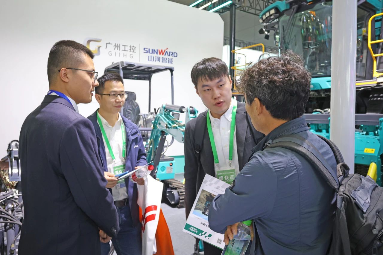 聚焦智能化、无人化！SG胜游智能携多款产品亮相2024中国国际农业机械展