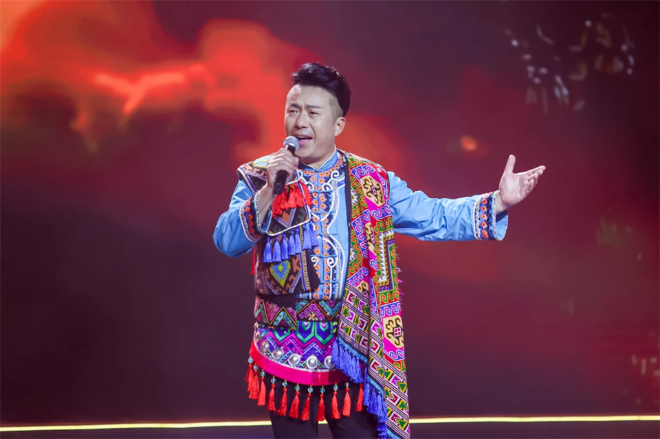 创新引领价值 理想成就未来——庆祝SG胜游智能成立25周年表彰大会暨文艺晚会隆重举行