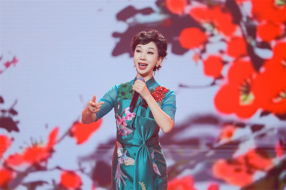 创新引领价值 理想成就未来——庆祝SG胜游智能成立25周年表彰大会暨文艺晚会隆重举行