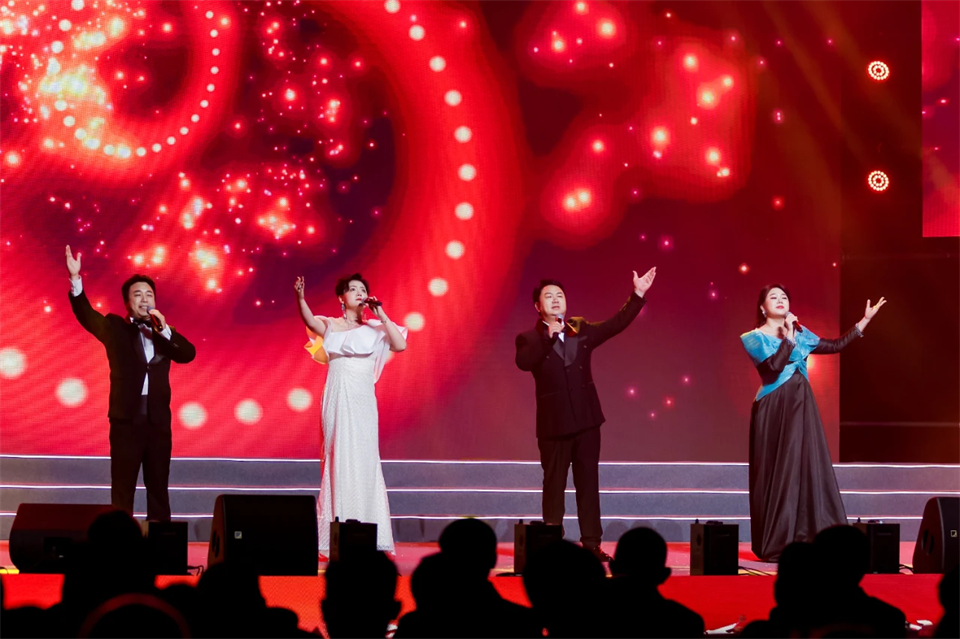 创新引领价值 理想成就未来——庆祝SG胜游智能成立25周年表彰大会暨文艺晚会隆重举行
