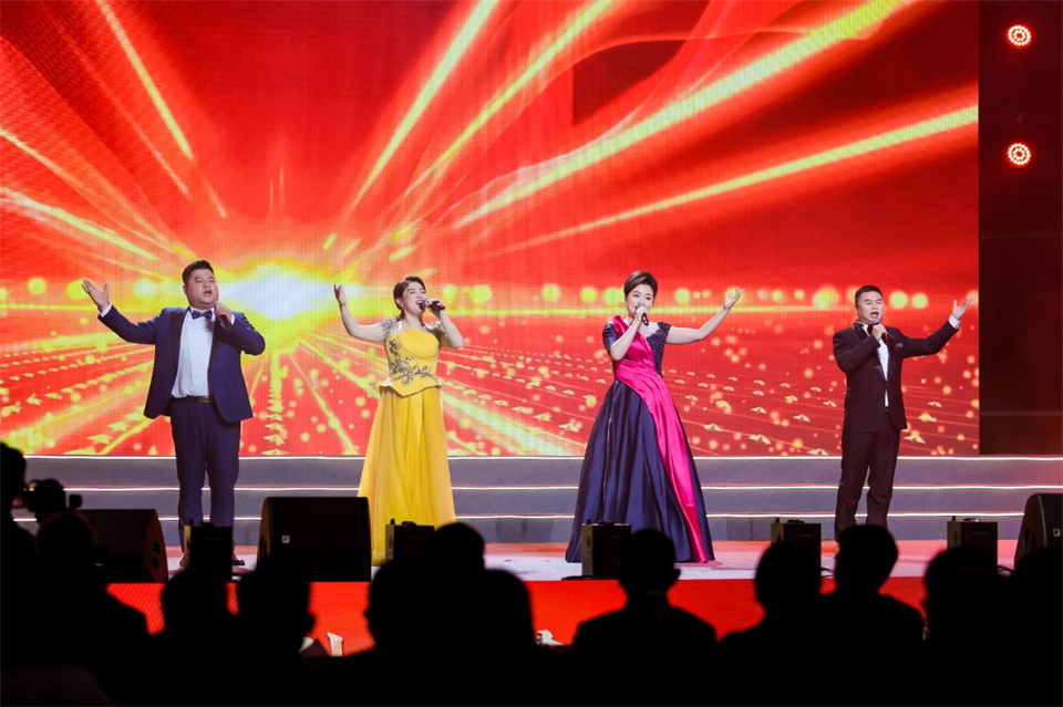 创新引领价值 理想成就未来——庆祝SG胜游智能成立25周年表彰大会暨文艺晚会隆重举行