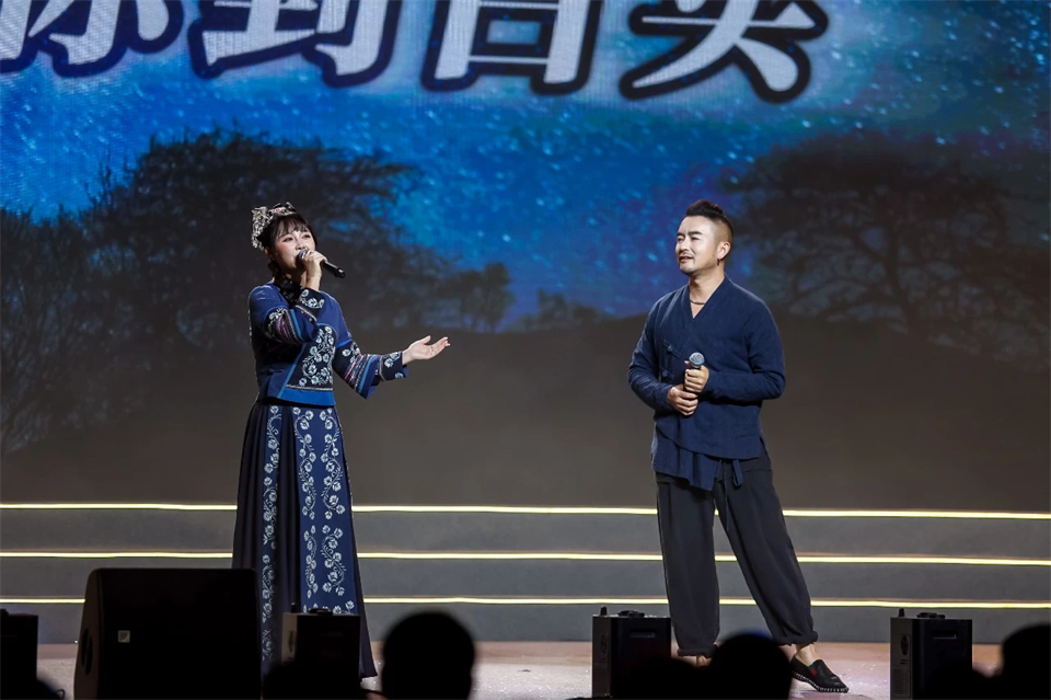 创新引领价值 理想成就未来——庆祝SG胜游智能成立25周年表彰大会暨文艺晚会隆重举行