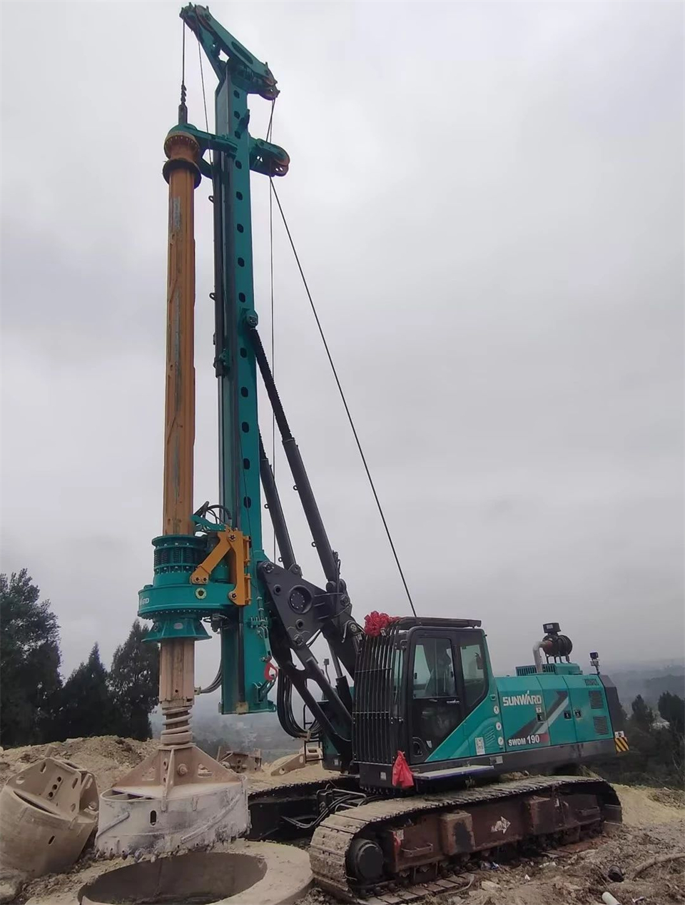 SG胜游智能举办电塔桩技术创新交流会，为电力基础设施建设注入新动力