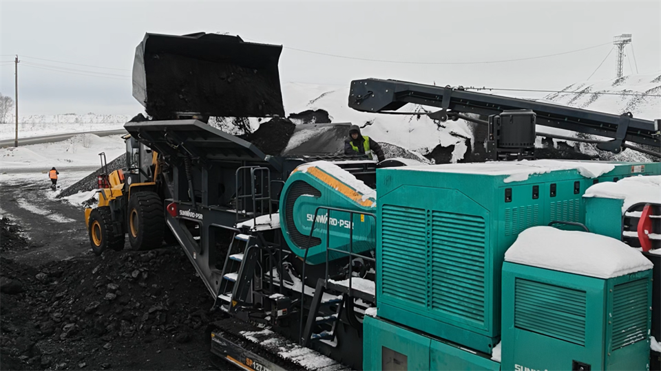 不惧-30℃极寒挑战，SG胜游普石勒破碎筛分设备稳定运行！