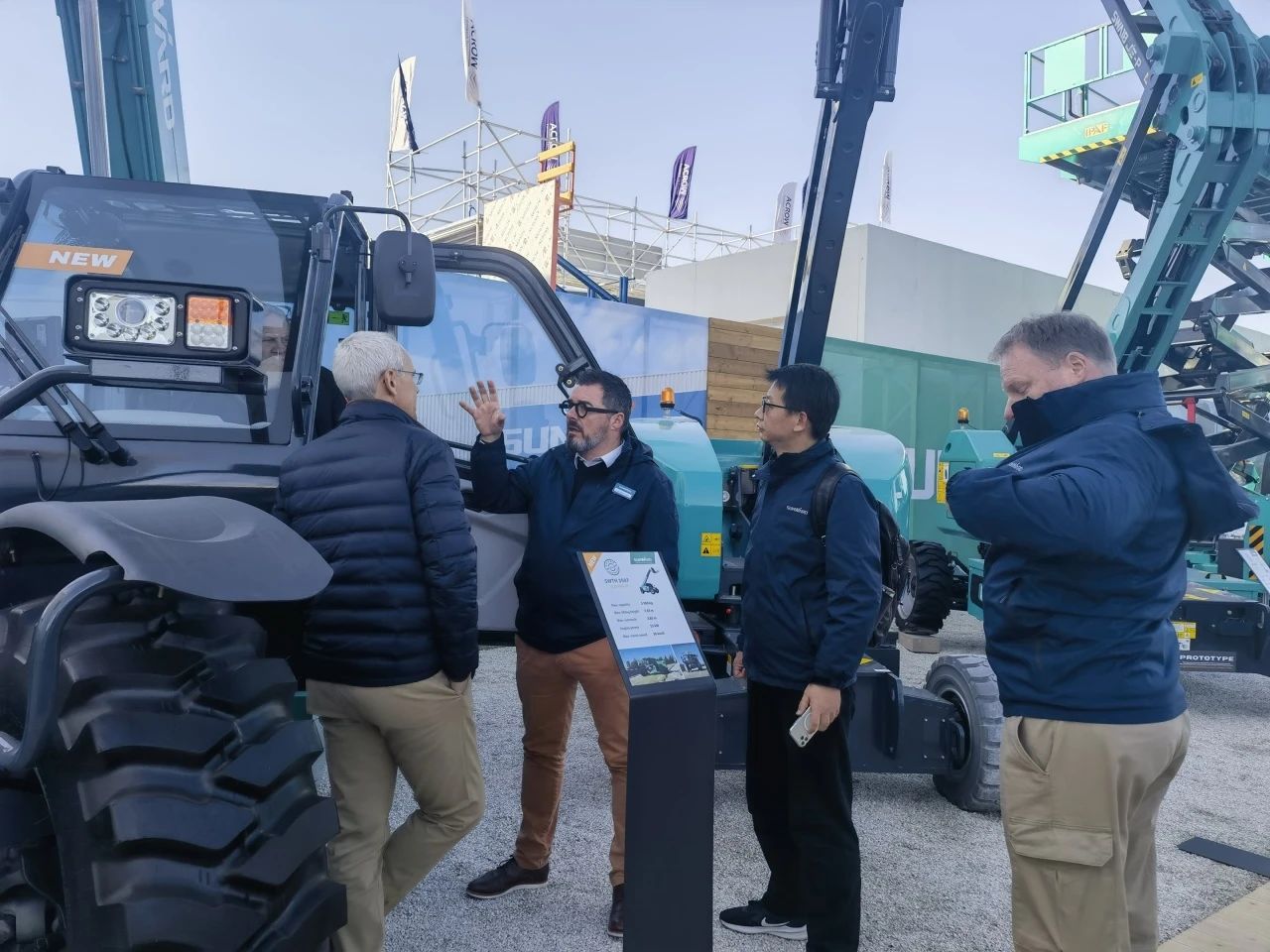 SG胜游智能高空机械闪耀Bauma 2025！ 新能源技术与创新产品获全球瞩目